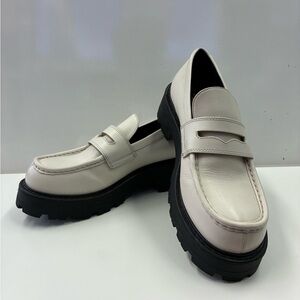 Vagabond Off-White Loafers with Black Soles SIZE 37